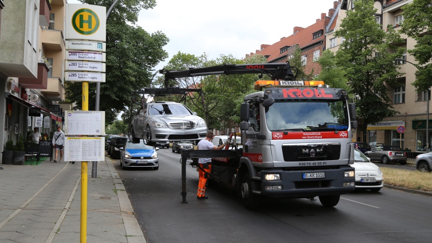 Abgeschleppt: Kraftfahzeugumsetzung