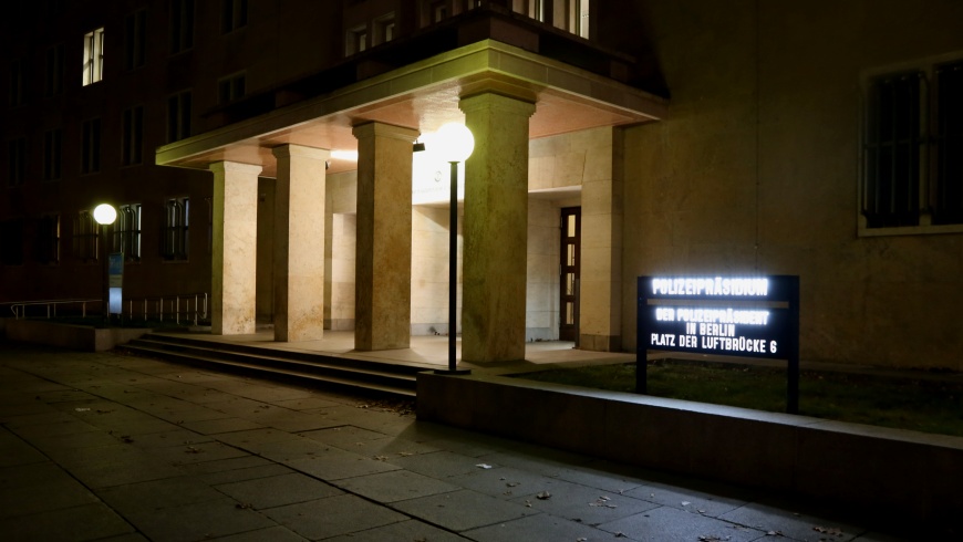 Polizeipräsidium Platz der Luftbrücke