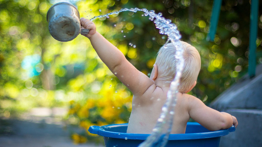 Babys vor Hitze schützen