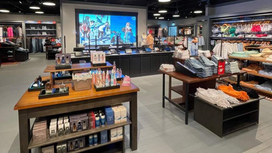 Hollister mall of shop asia