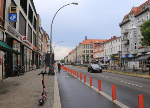 Radstreifen Tempelhofer Damm