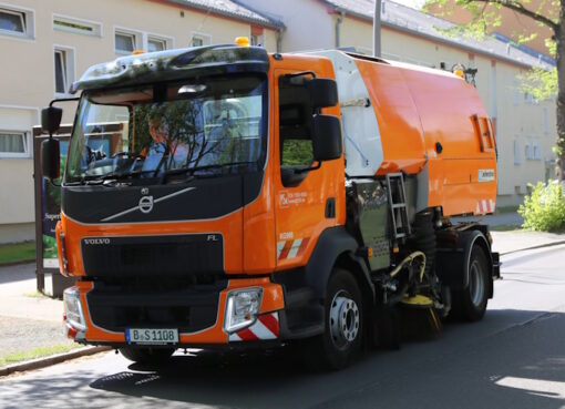 BSR-Straßenkehrmaschine