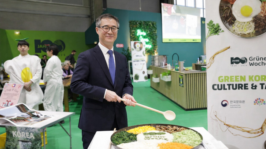 Botschafter der Republik Korea in Deutschland S.E. Sang Beom Lim